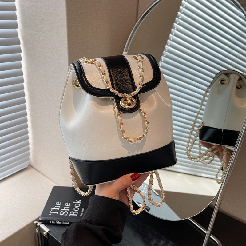 Women's Chain Backpack One Shoulder Retro Oily Bucket Bag