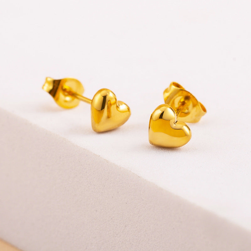 Titanium Steel 18K Gold Simple Fashion Love Heart Stud Earrings