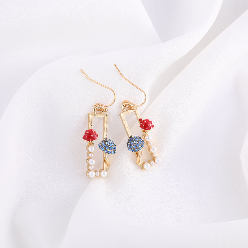 Unique Earring for Women Cute Three Mushroom Shape Sweet Gold Color Drop Earrings New Design Trendy Ear Jewelry